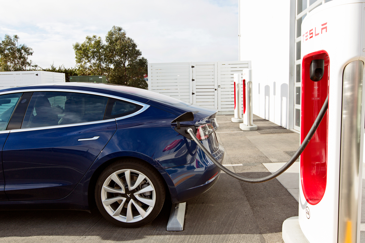 How much to charge a tesla at a store charging station